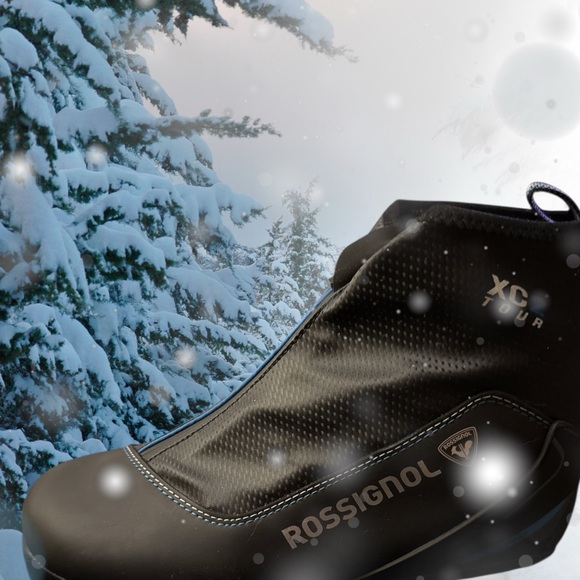 New Women’s size 9.5 Rossignol Black XC (Cross Country Skiing) Touring Boot. - Picture 1 of 2